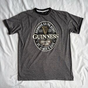 Guinness Stout Beer St. Jame’s Gate Dublin Ireland Graphic T-Shirt Size Medium